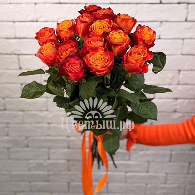 Букет 15 роз Эквадор «Atomic»