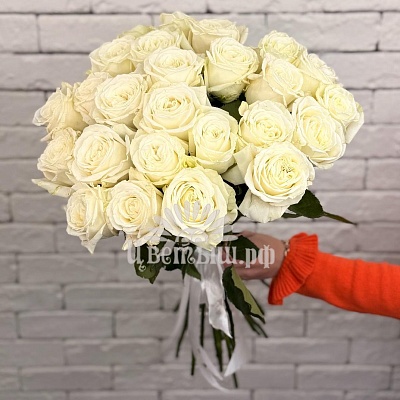 Букет 25 роз Эквадор «Playa Blanca»