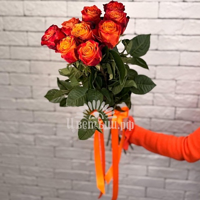 Букет 9 роз Эквадор «Atomic»