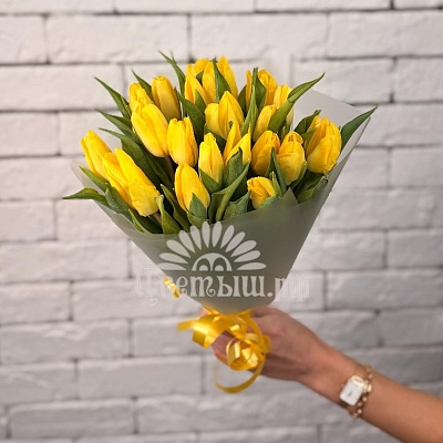 Букет 21 жёлтый тюльпан