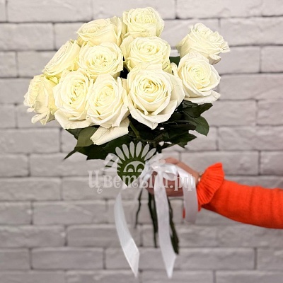 Букет 11 роз Эквадор «Playa Blanca»