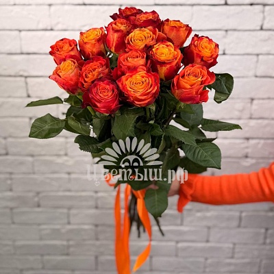 Букет 21 роза Эквадор «Atomic»