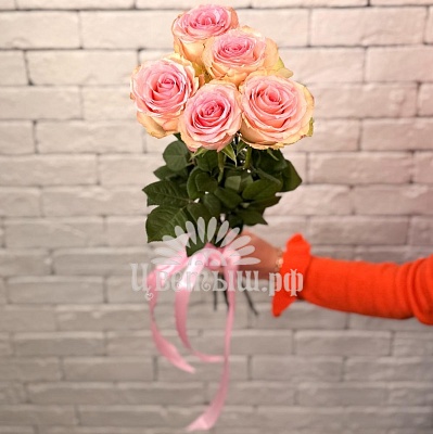 Букет 5 роз Эквадор «Esperance»