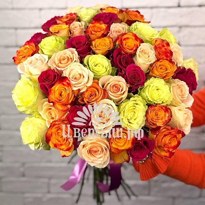 Букет 51 роза Эквадор «Микс»