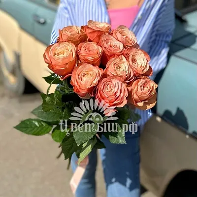 Букет 11 роз Эквадор «Kahala»
