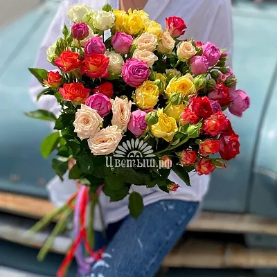 Букет 9 кустовых роз «Blossom»